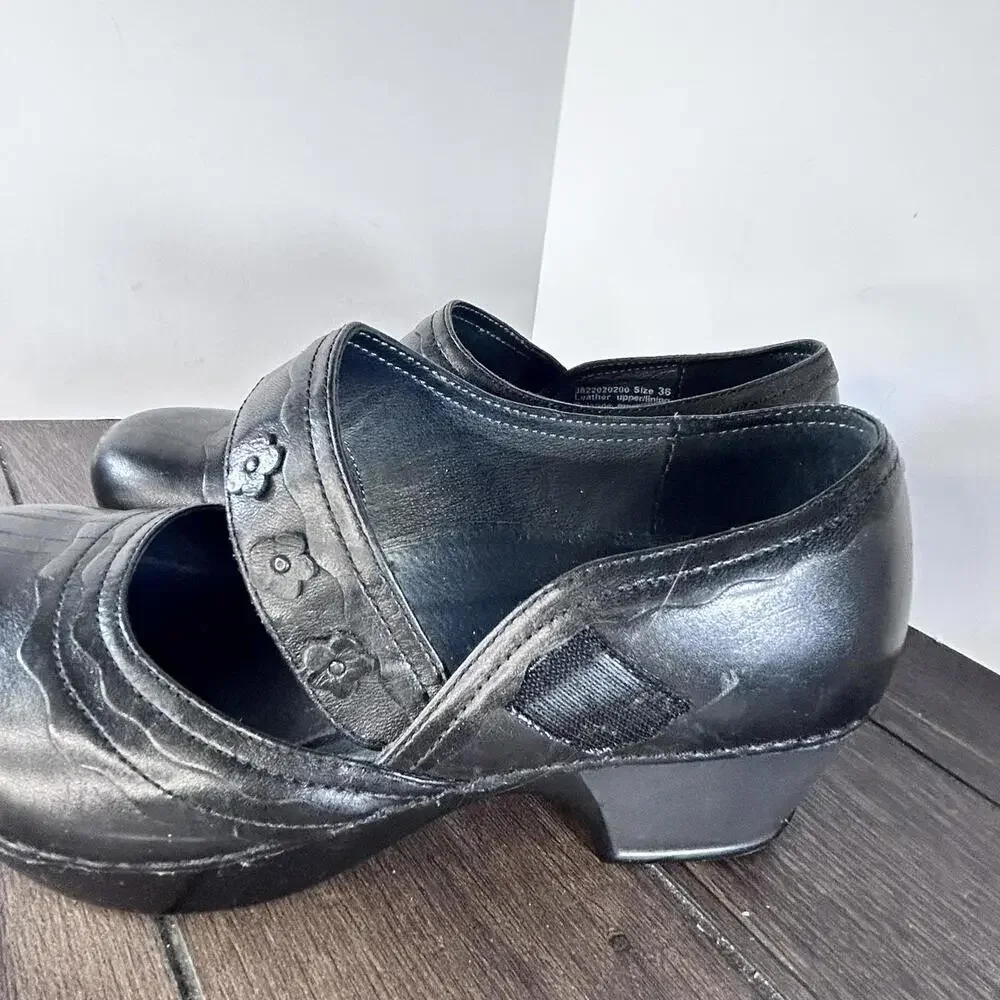 Dansko Black Mary Jane's Women's‎ size 36